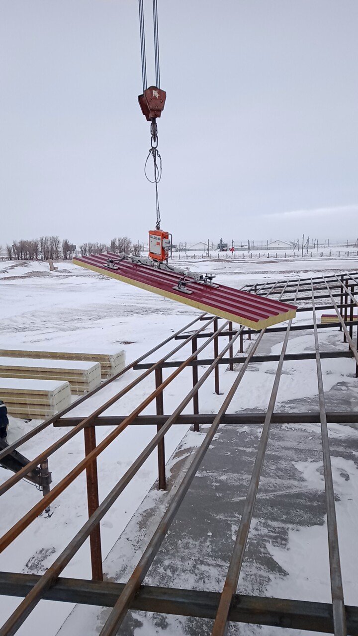 Монтаж сэндвич-панелей — объект 6