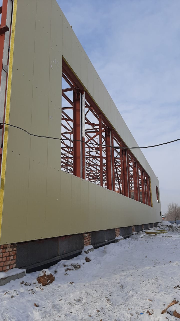 Монтаж сэндвич-панелей — объект 14